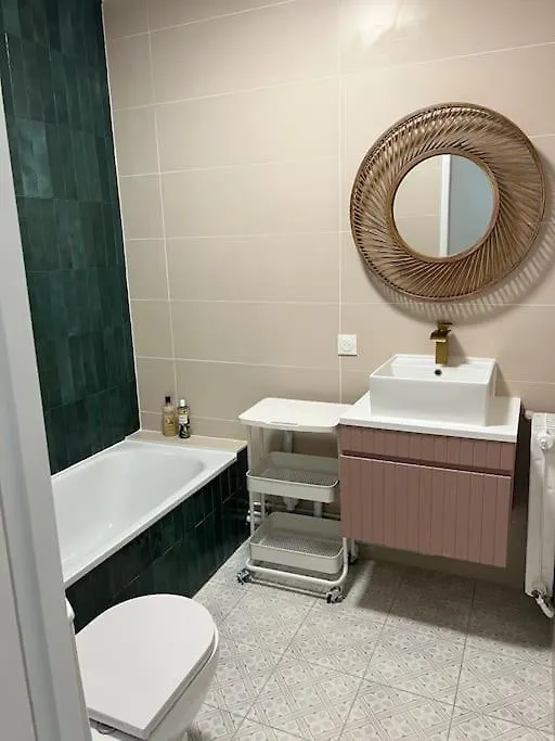 Luxe Chic Aux Buttes-aux-cailles A 5min Du Metro, Parking Prive Disponible باريس